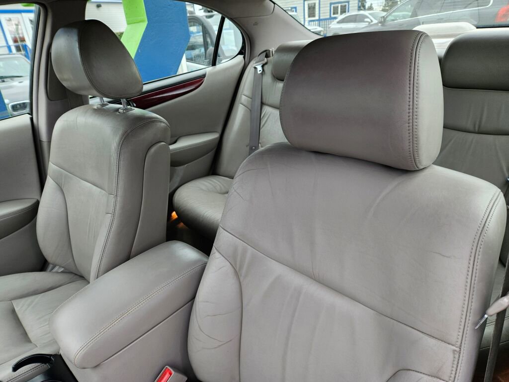 Used 2002 Lexus ES 330 image 11