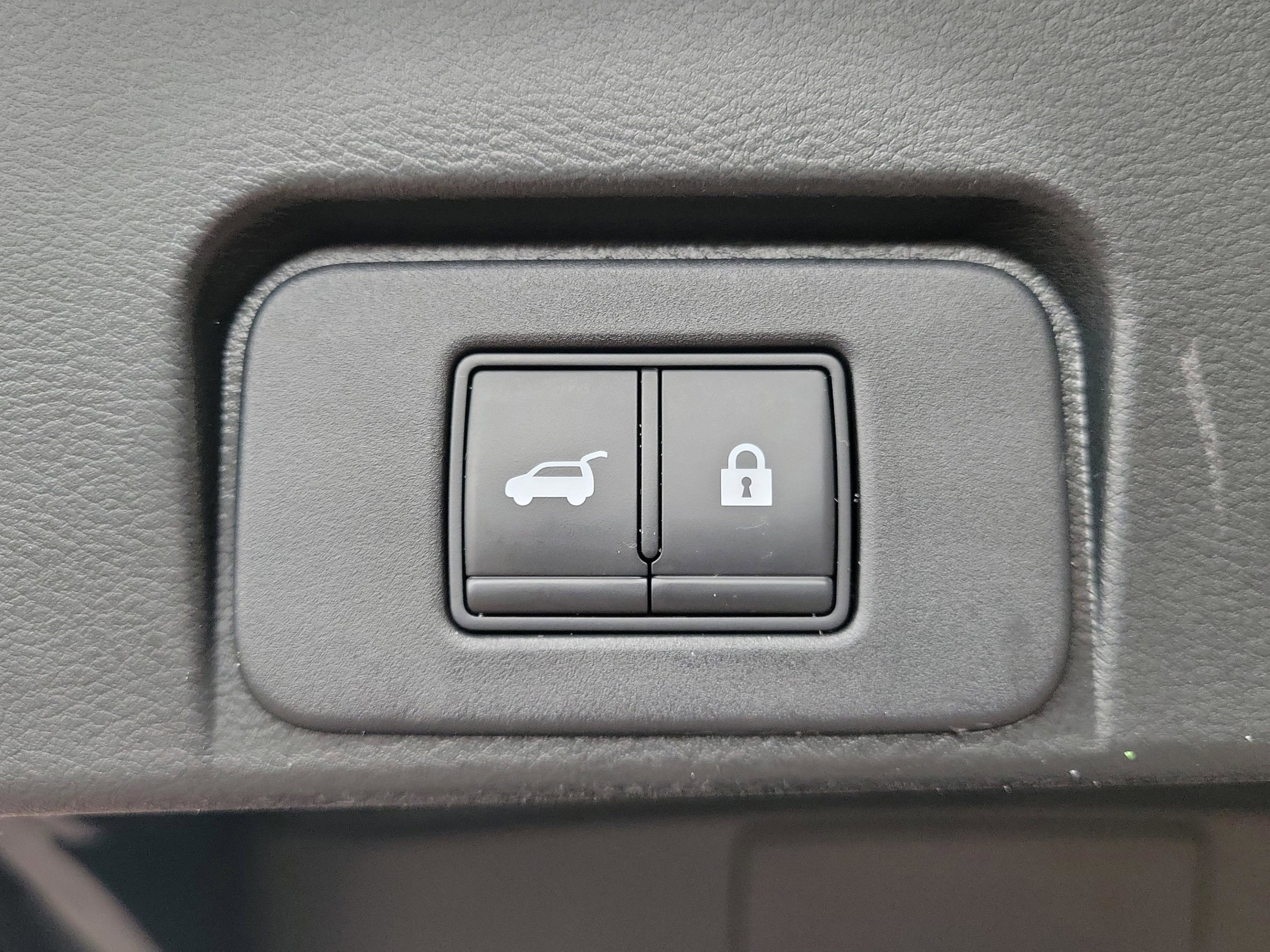 Certified 2021 Nissan Rogue SV w/ Premium Package image 13