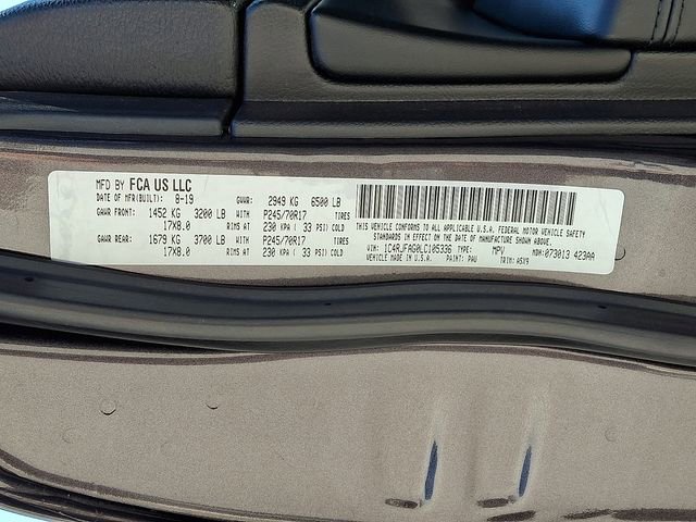 Used 2020 Jeep Grand Cherokee Laredo AWD/4WD image 26