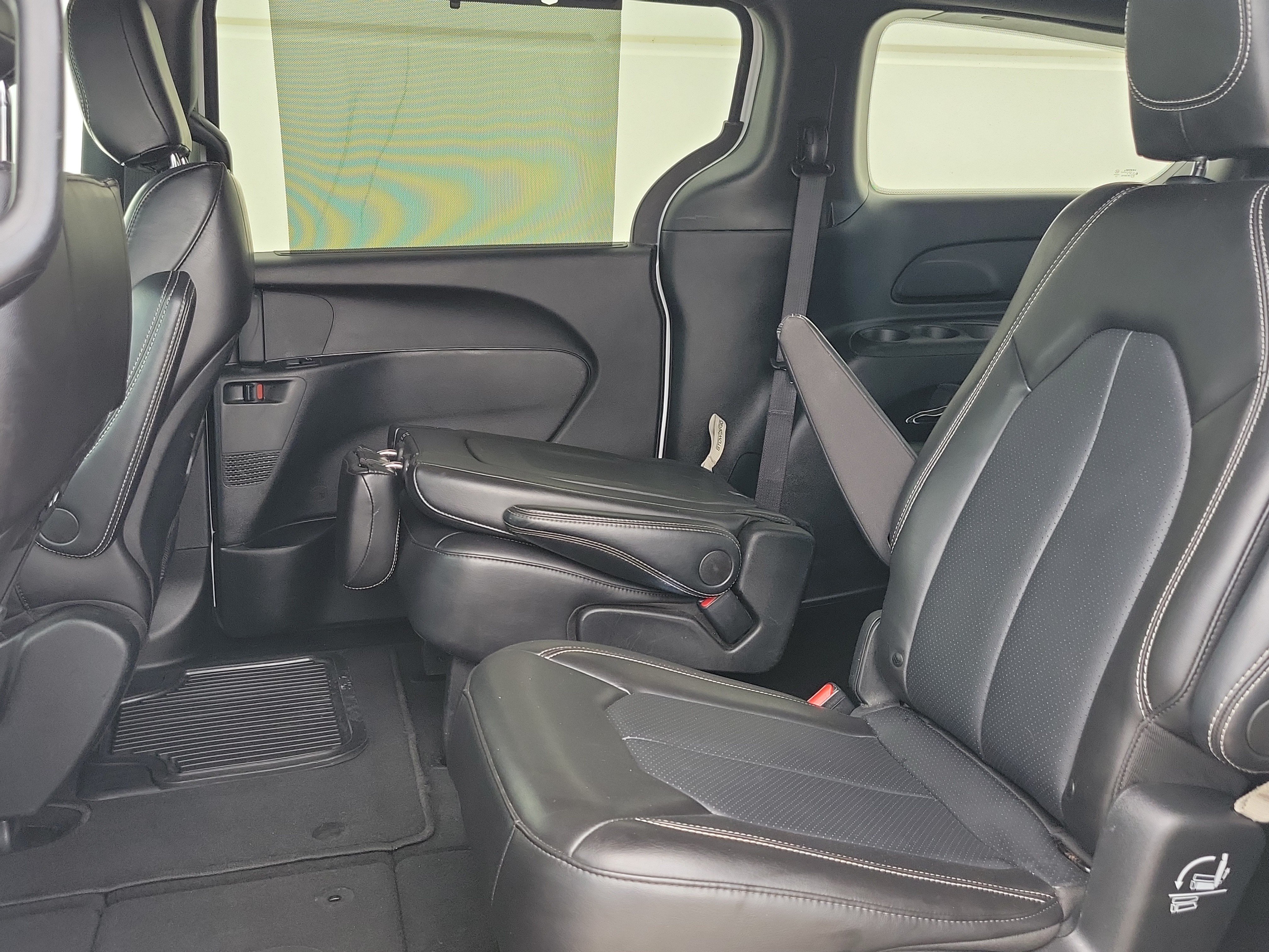 Used 2025 Chrysler Pacifica Select FWD image 11