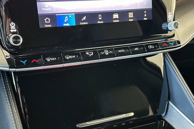 New 2025 Jeep Wagoneer 4WD w/ Convenience Group I image 19