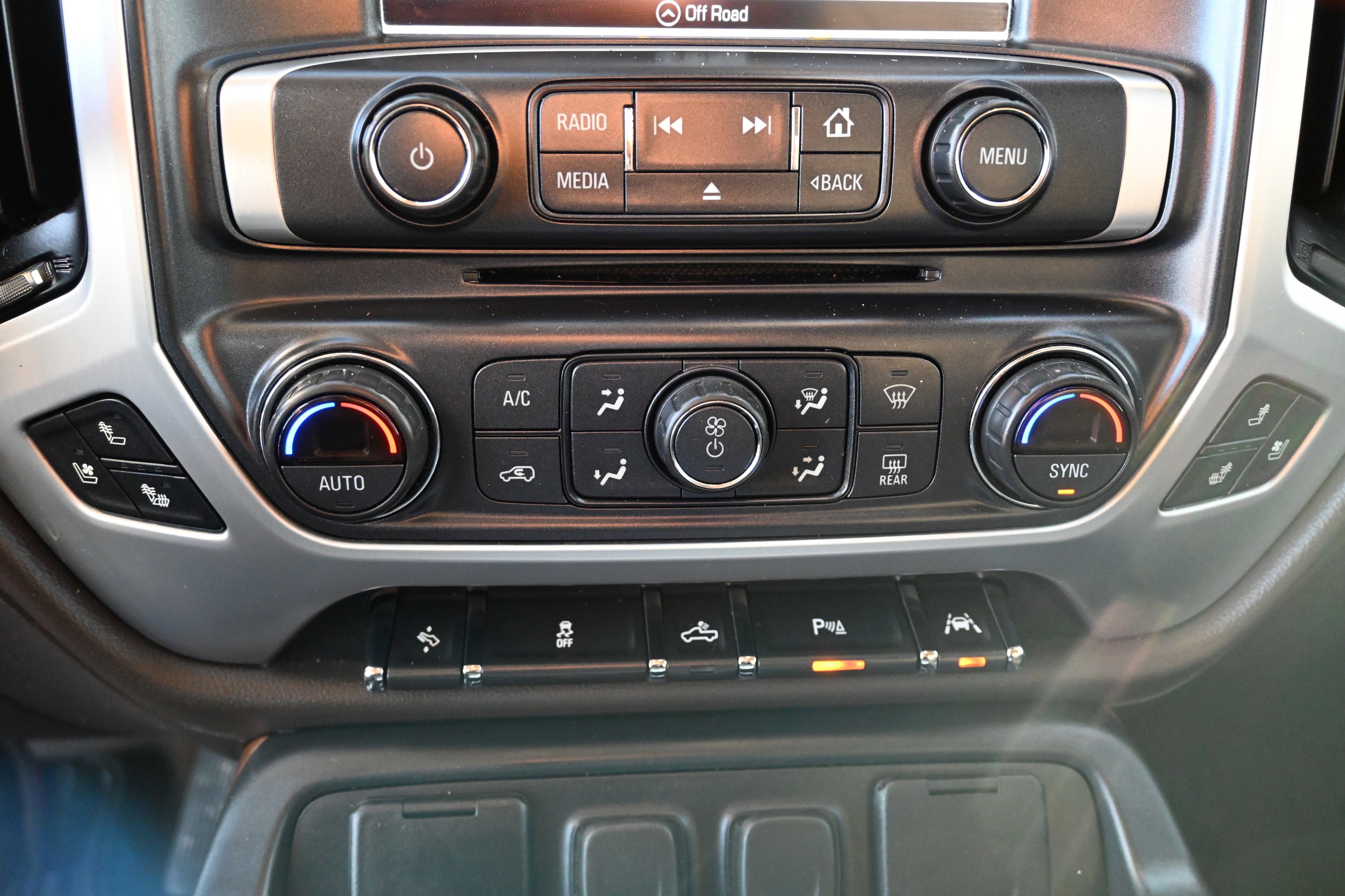 Used 2018 GMC Sierra 1500 SLT image 27