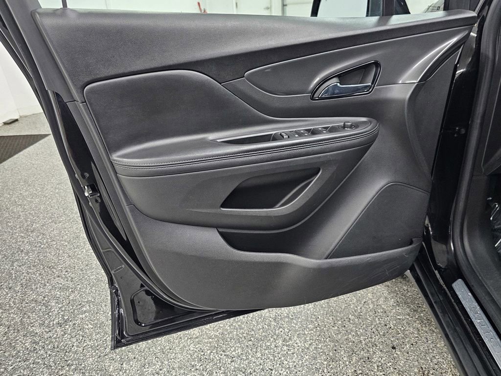 Used 2021 Buick Encore Preferred w/ Safety Package II FWD image 14