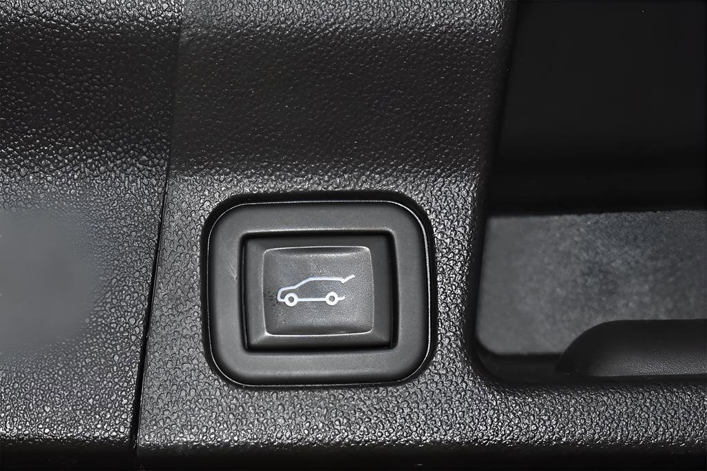 Used 2023 GMC Acadia SLT image 30