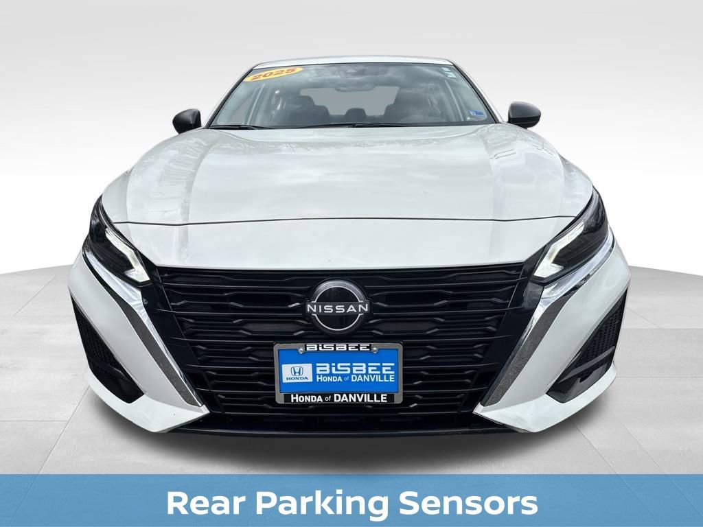 Used 2025 Nissan Altima 2.5 SV image 11