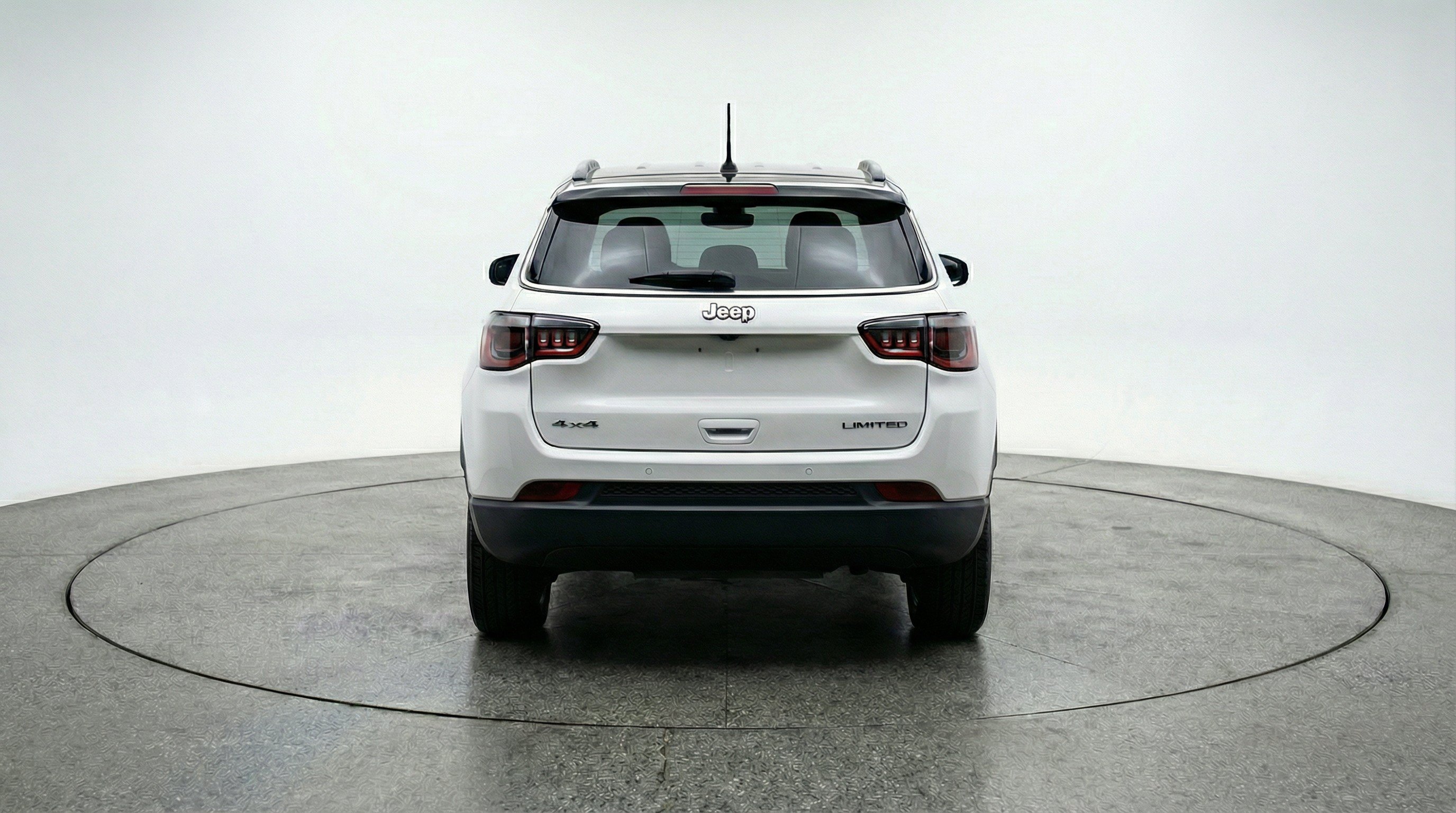 Used 2025 Jeep Compass Limited AWD/4WD image 7