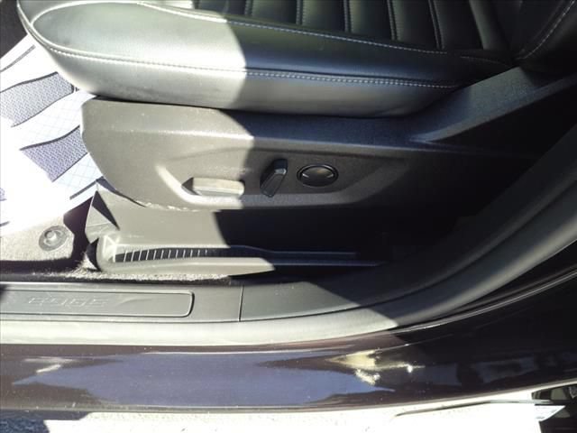 Used 2024 Ford Edge SEL AWD/4WD image 3