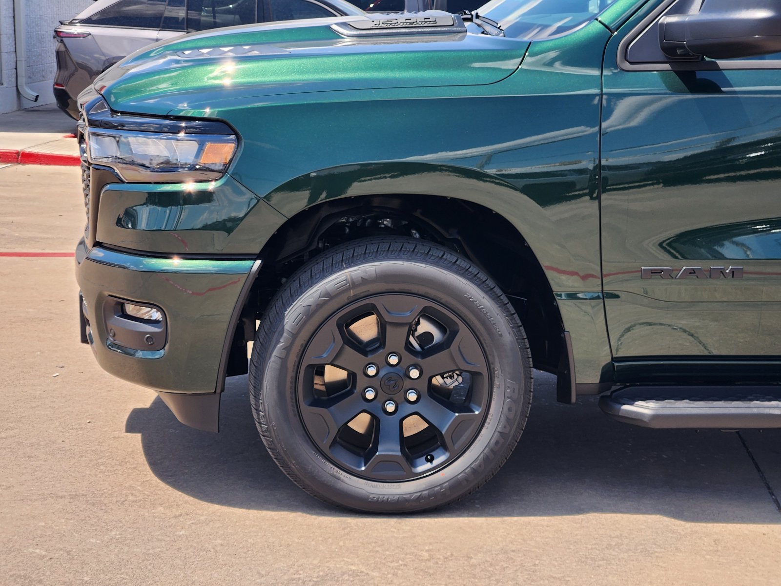 New 2027 RAM 1500 Express AWD/4WD image 10