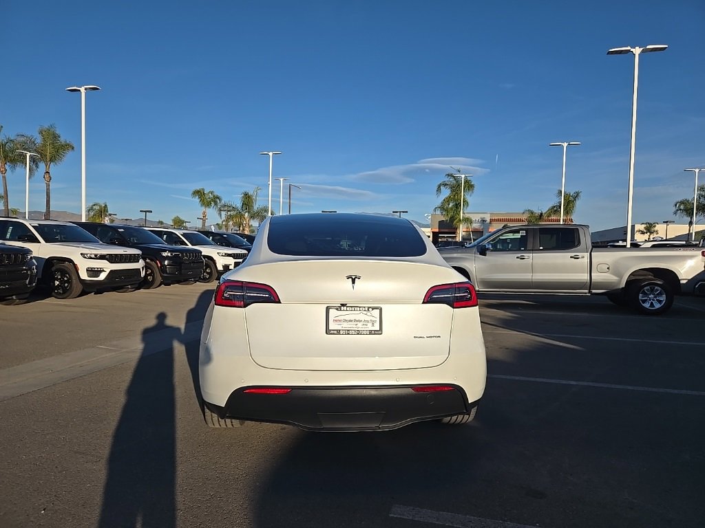 Used 2020 Tesla Model Y Long Range image 6