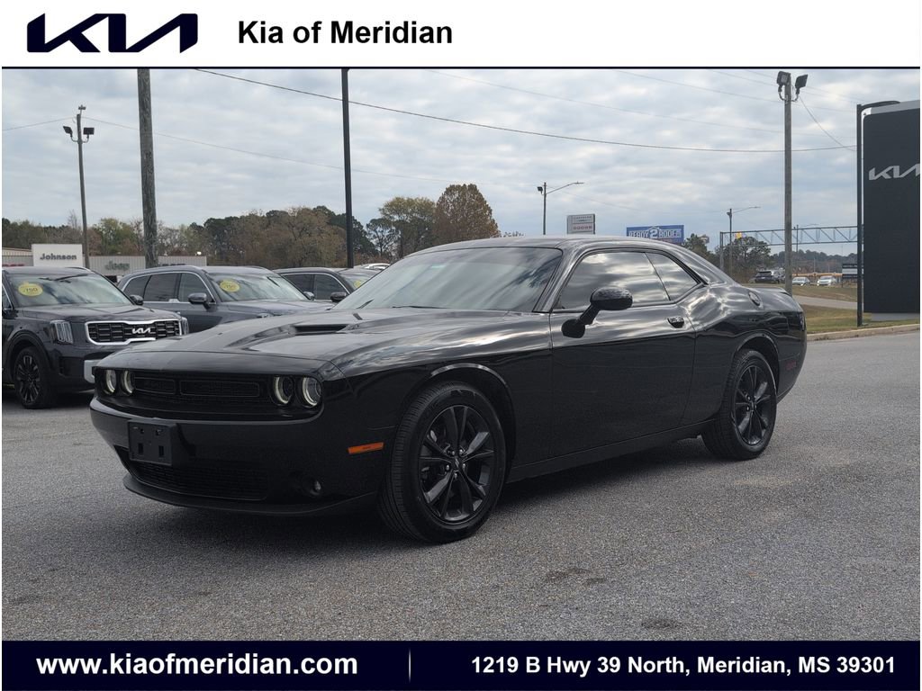 Used 2023 Dodge Challenger SXT w/ Blacktop Package image 1