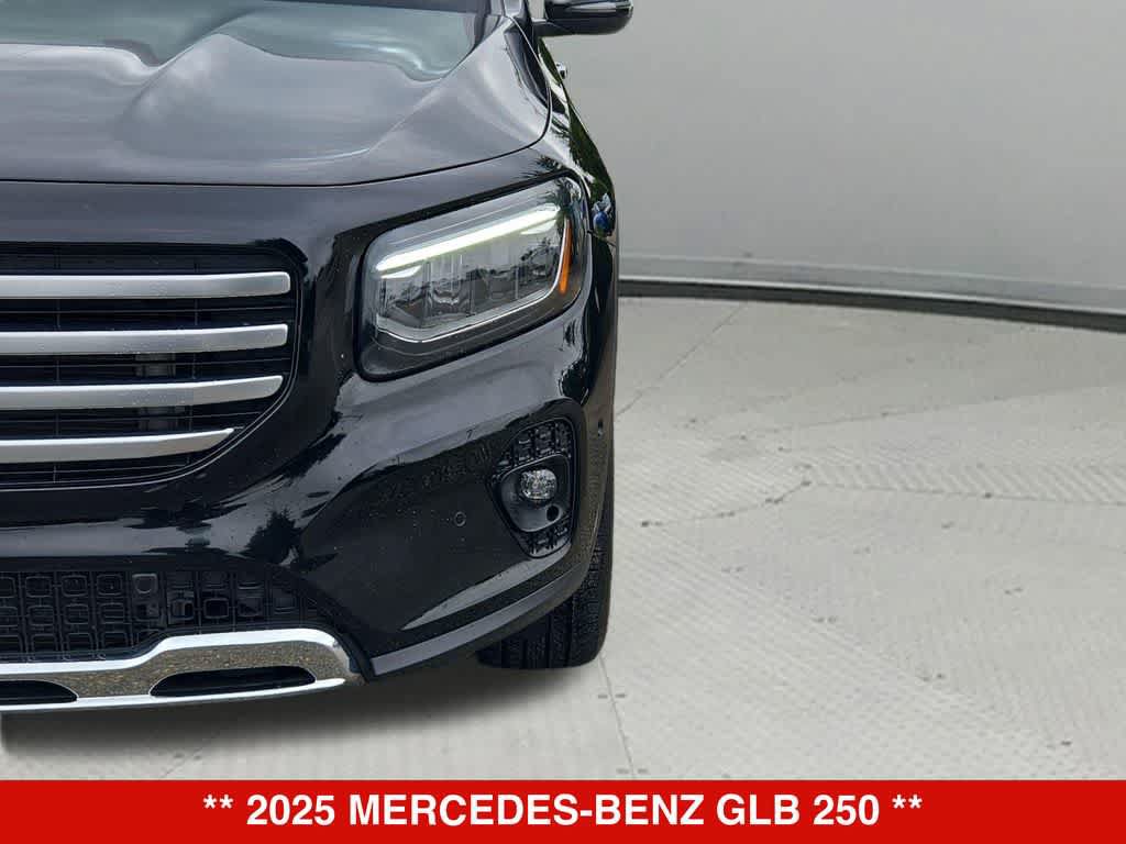 Used 2025 Mercedes-Benz GLB 250 image 10