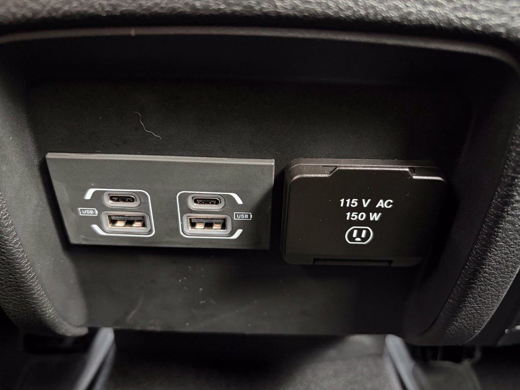 Used 2023 Jeep Cherokee Altitude Lux AWD/4WD image 16