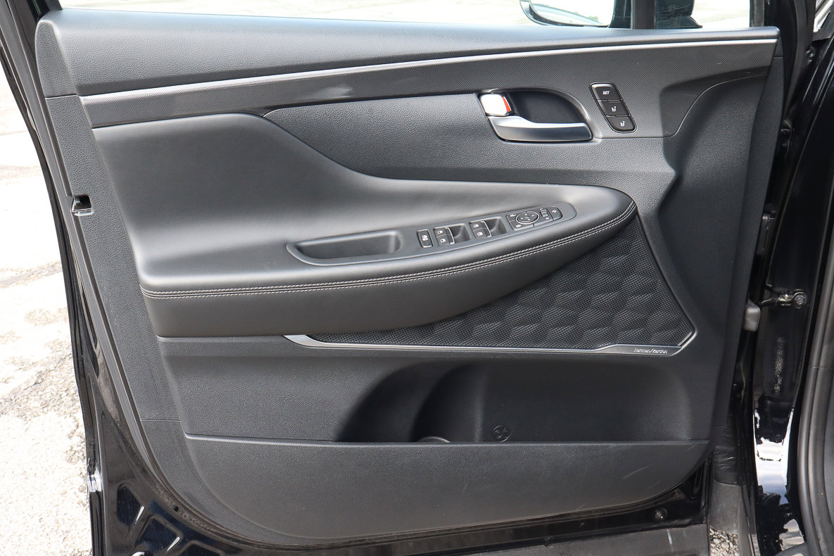 Used 2023 Hyundai Santa Fe Limited image 13