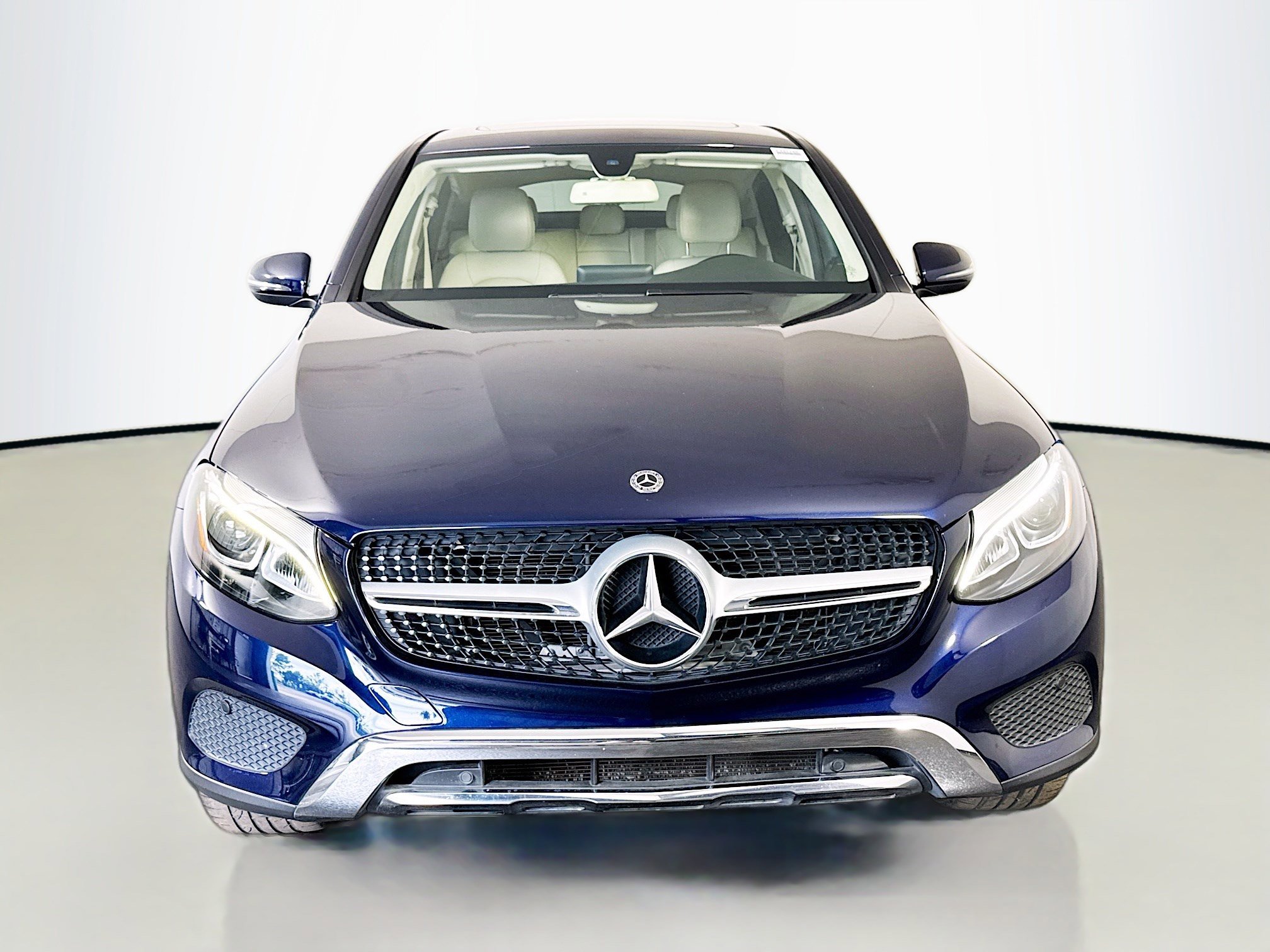 Used 2018 Mercedes-Benz GLC 300 4MATIC Coupe image 2