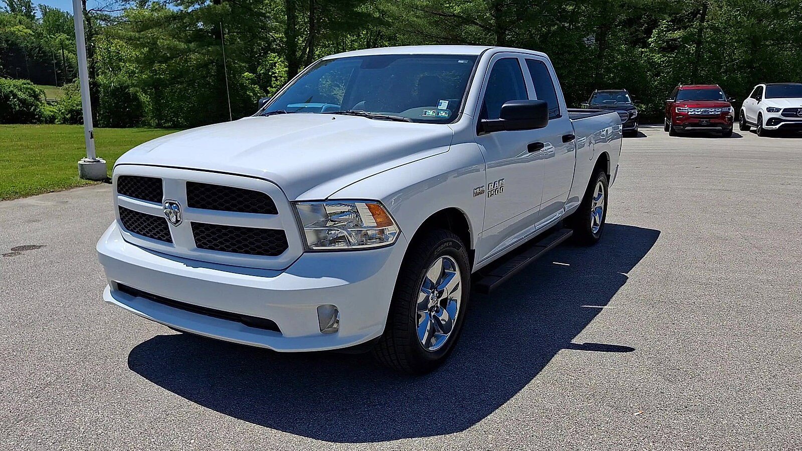 Used 2018 RAM 1500 Express w/ Express Value Package AWD/4WD image 4