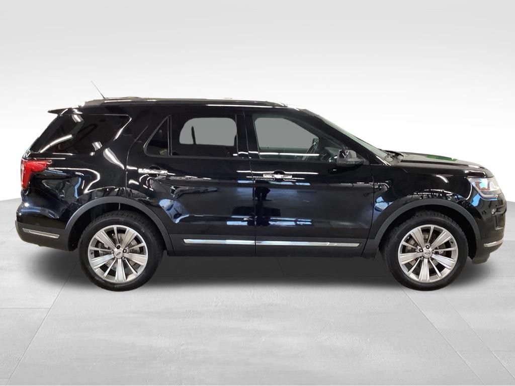 Used 2018 Ford Explorer Limited w/ Equipment Group 301A AWD/4WD image 7