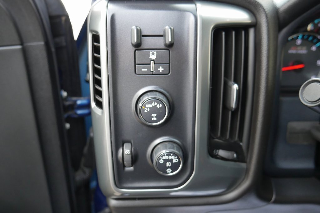 Used 2019 Chevrolet Silverado 1500 LT w/ All Star Edition image 11