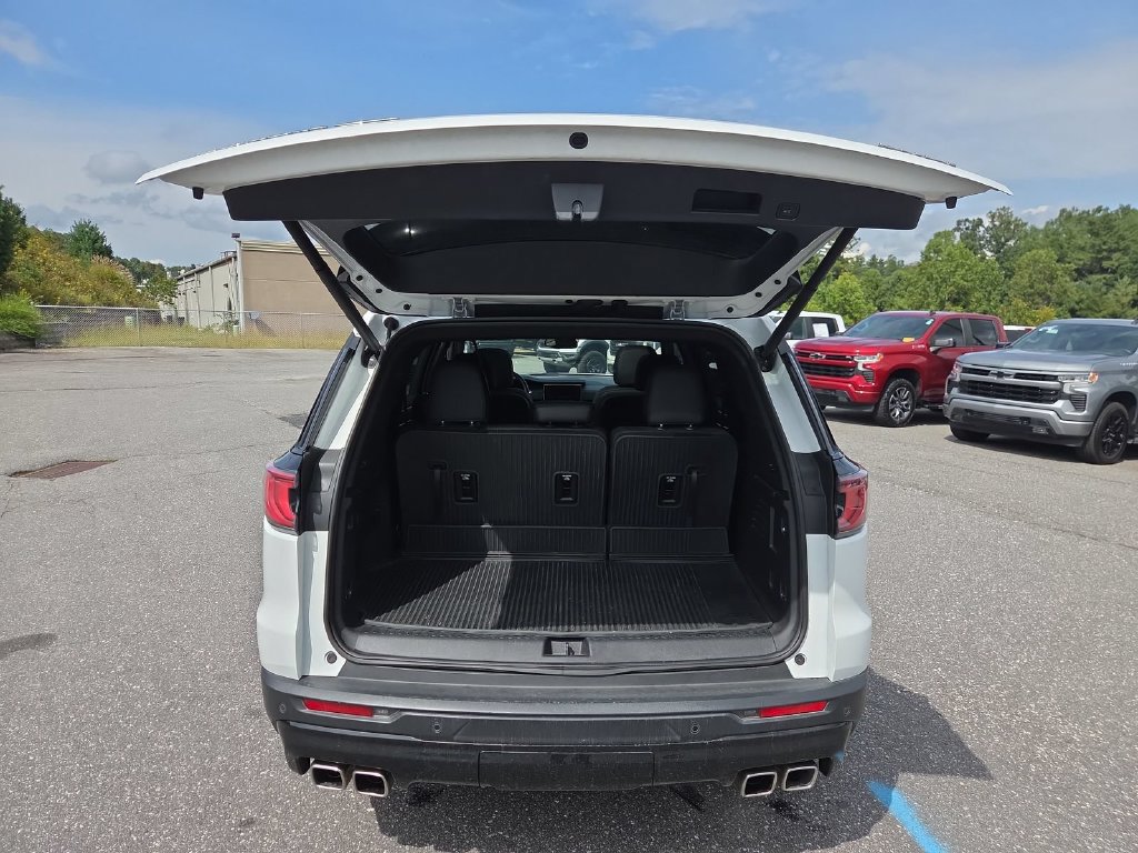 Used 2024 GMC Acadia AT4 w/ Luxury Package AWD/4WD image 24