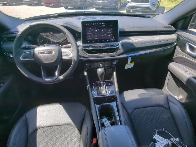 New 2026 Jeep Compass Latitude AWD/4WD image 14