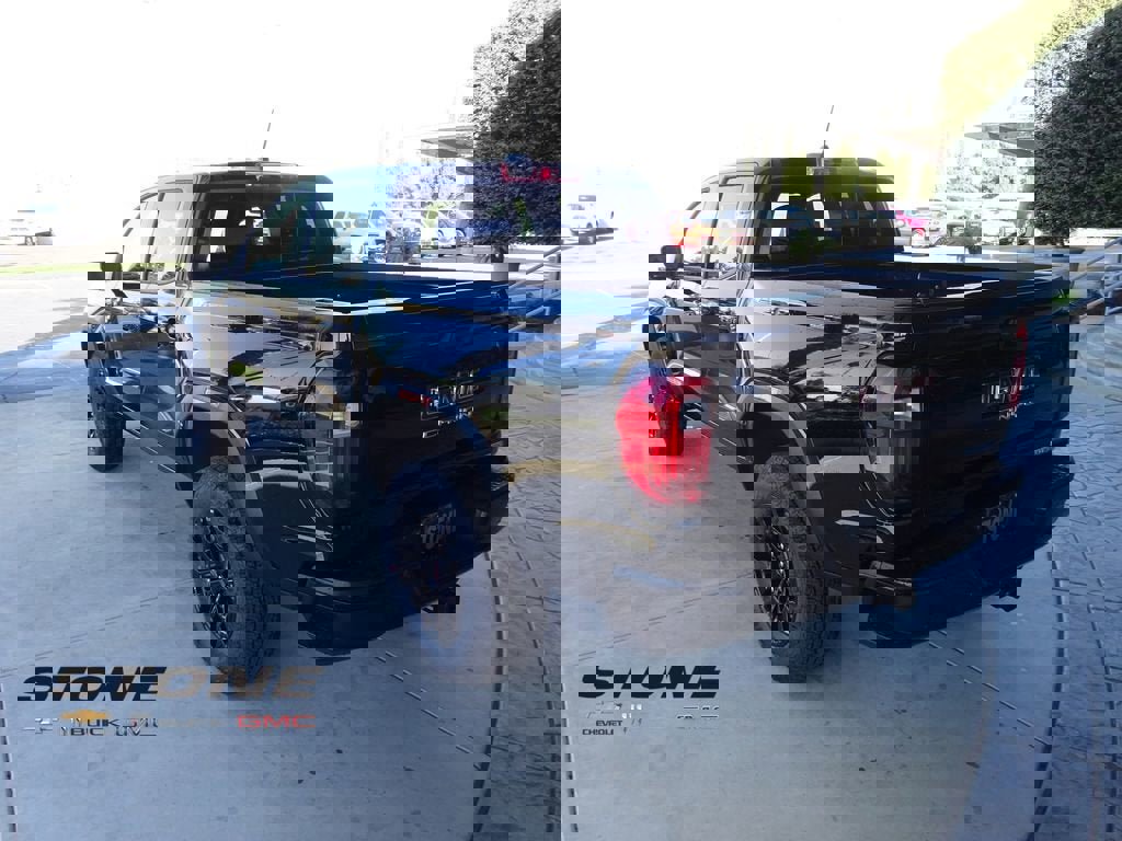 New 2026 GMC Canyon Elevation w/ Convenience Package image 6