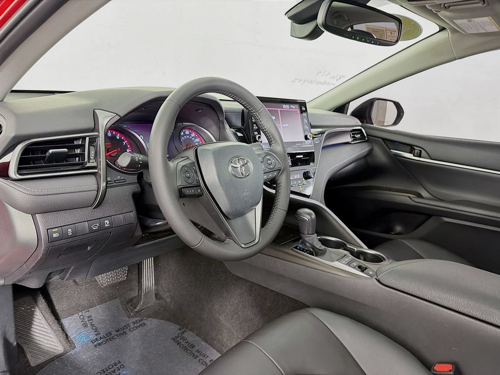Used 2023 Toyota Camry XSE FWD image 14