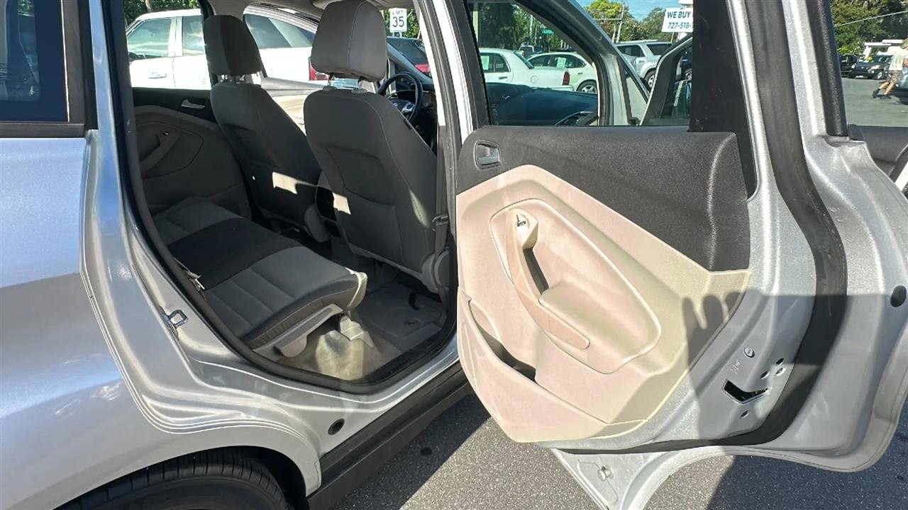 Used 2013 Ford C-MAX SE FWD image 30