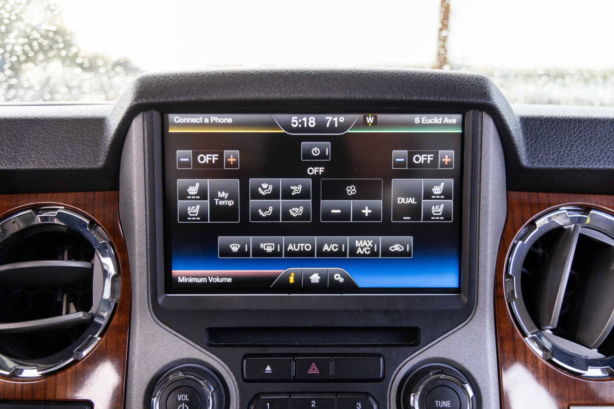 Used 2016 Ford F350 King Ranch w/ King Ranch w/Chrome Package AWD/4WD image 22