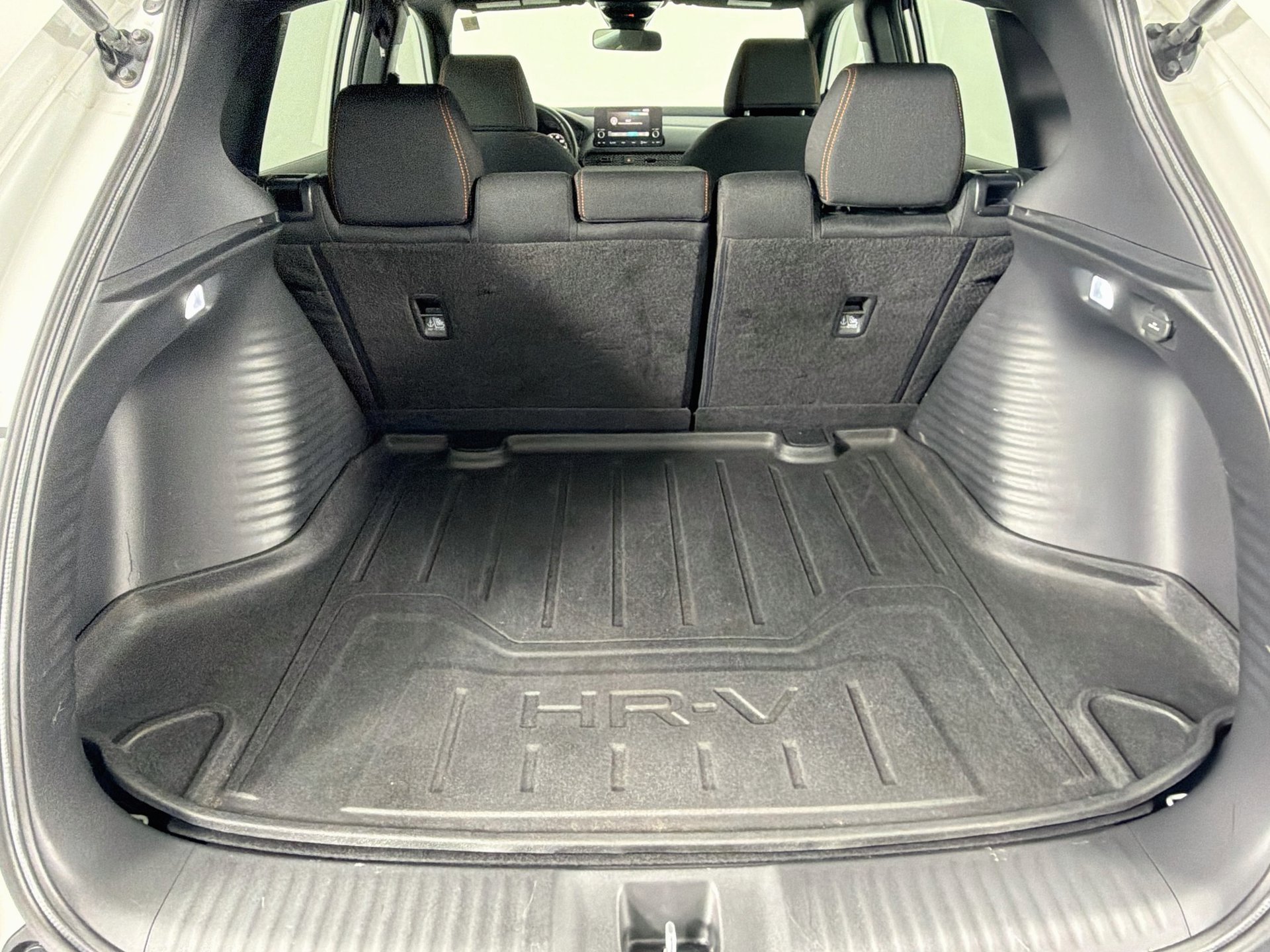 Used 2025 Honda HR-V Sport image 12