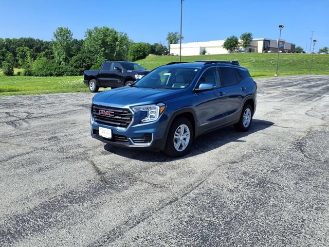Used 2024 GMC Terrain SLE w/ Driver Convenience Package AWD/4WD image 45