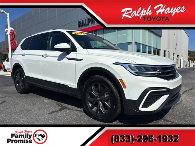 Used 2024 Volkswagen Tiguan SE