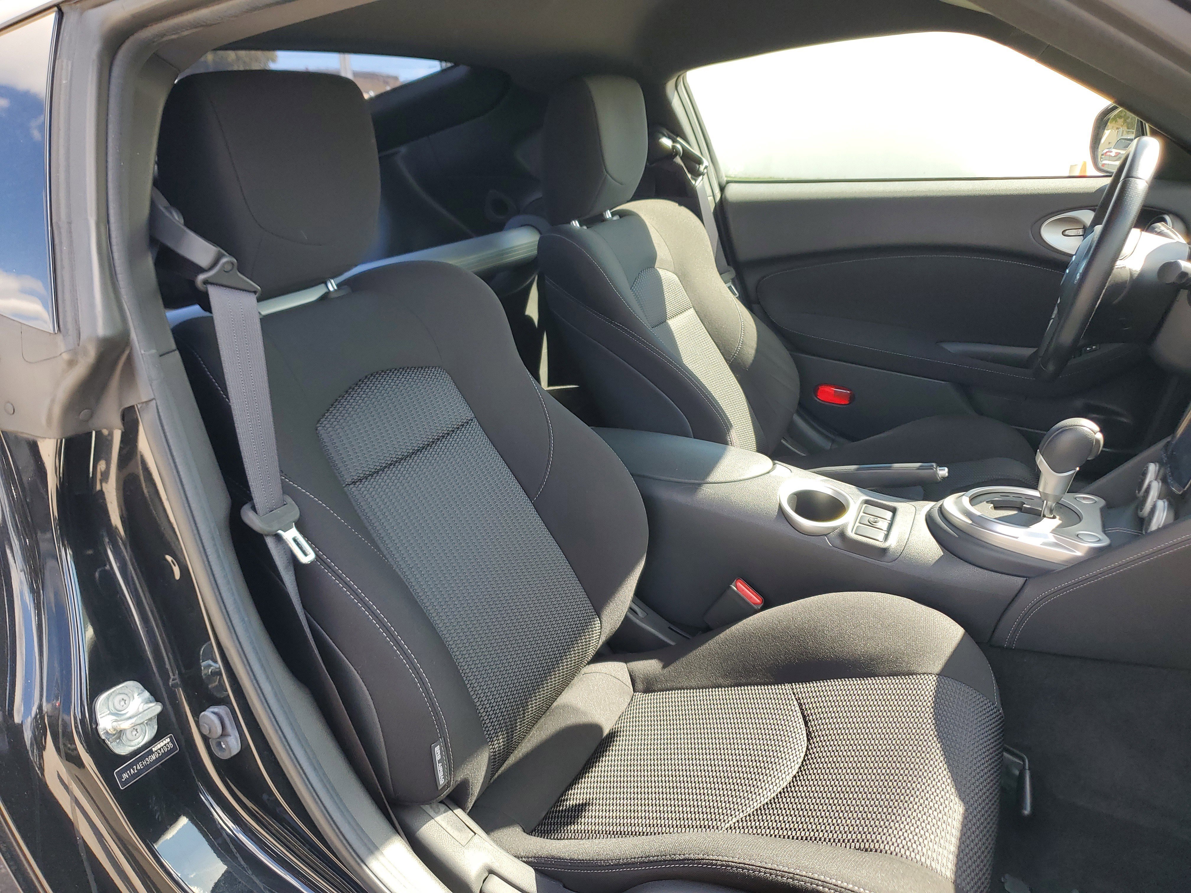 Used 2016 Nissan 370Z Coupe image 13