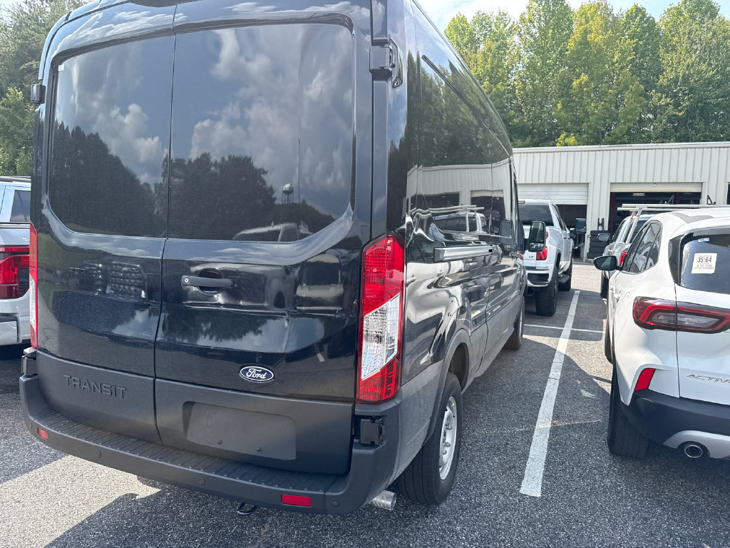New 2027 Ford Transit 250 148 Medium Roof RWD image 7