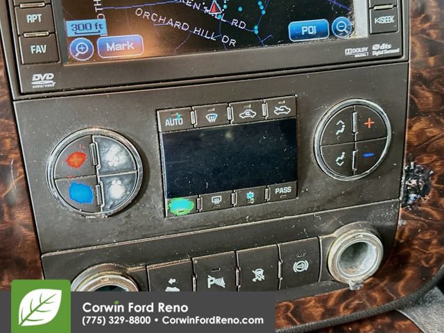 Used 2011 GMC Sierra 2500 Denali w/ Suspension Package, Off-Road AWD/4WD image 19