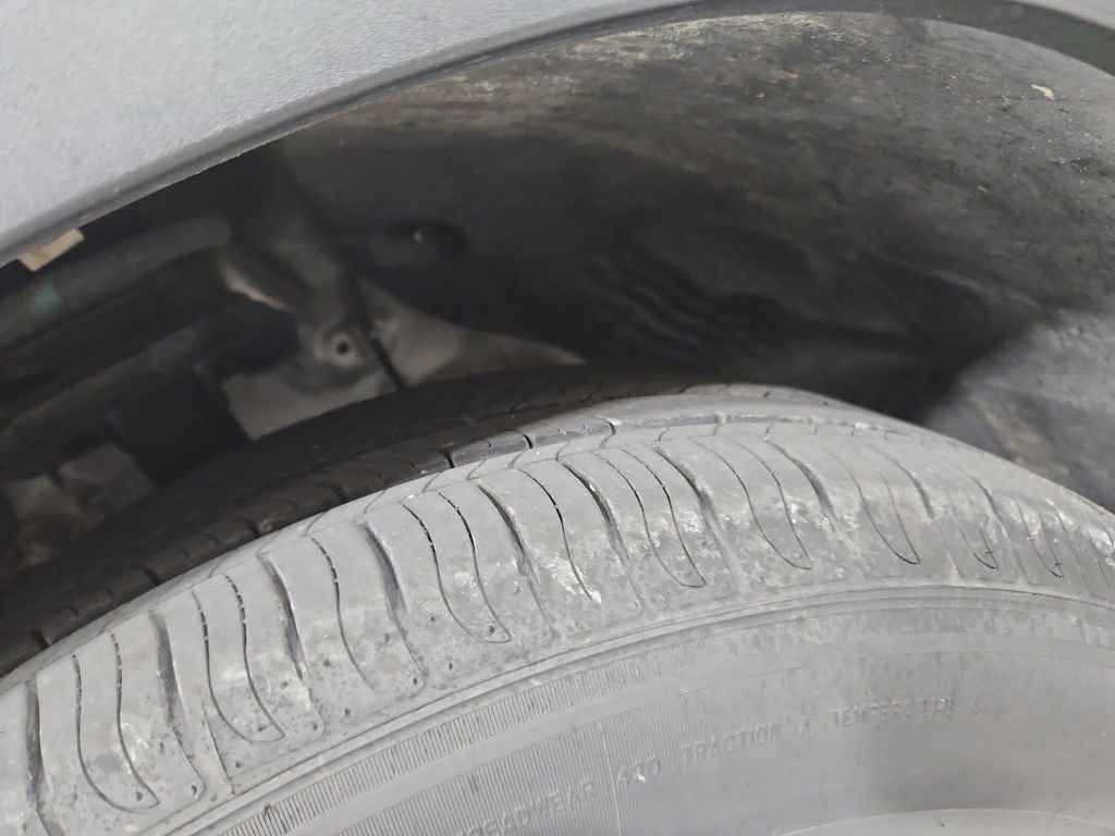 Used 2019 Hyundai Santa Fe AWD image 28