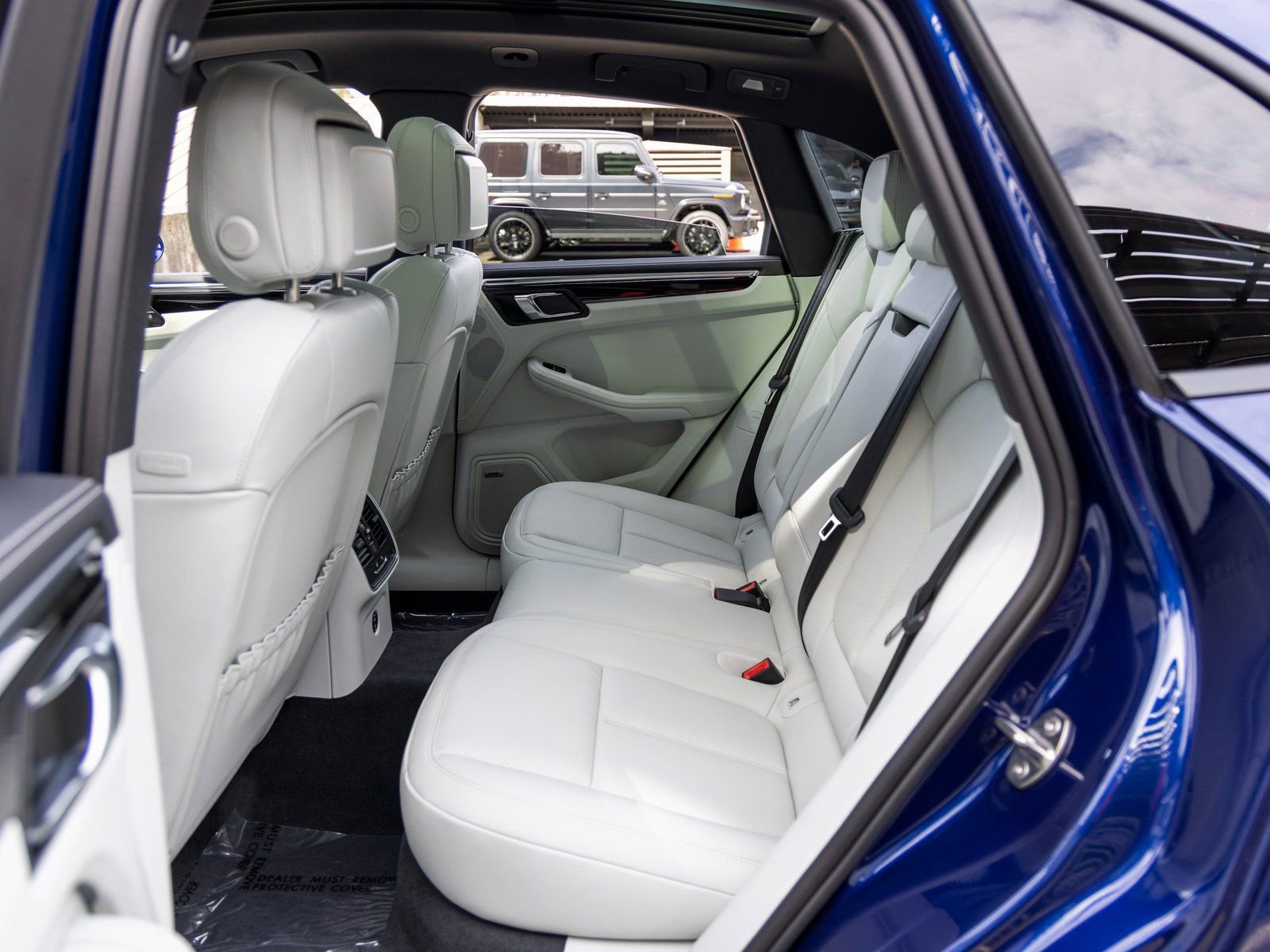 New 2025 Porsche Macan image 46