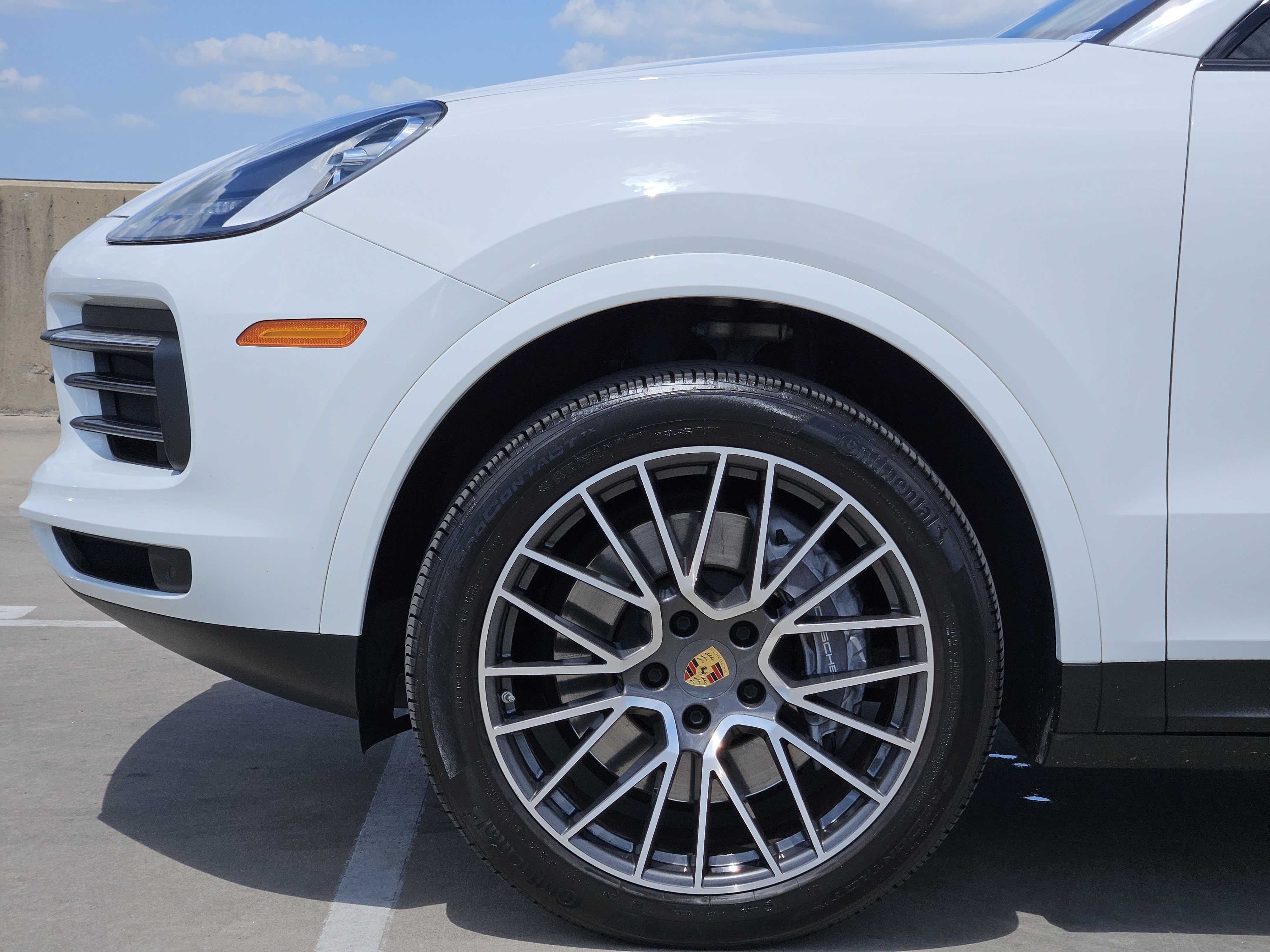 Certified 2023 Porsche Cayenne Platinum Edition AWD/4WD image 13