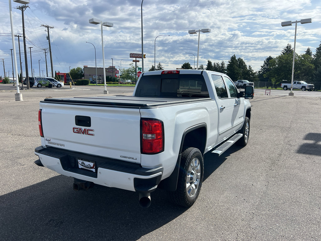 Used 2016 GMC Sierra 2500 Denali w/ Duramax Plus Package AWD/4WD image 5