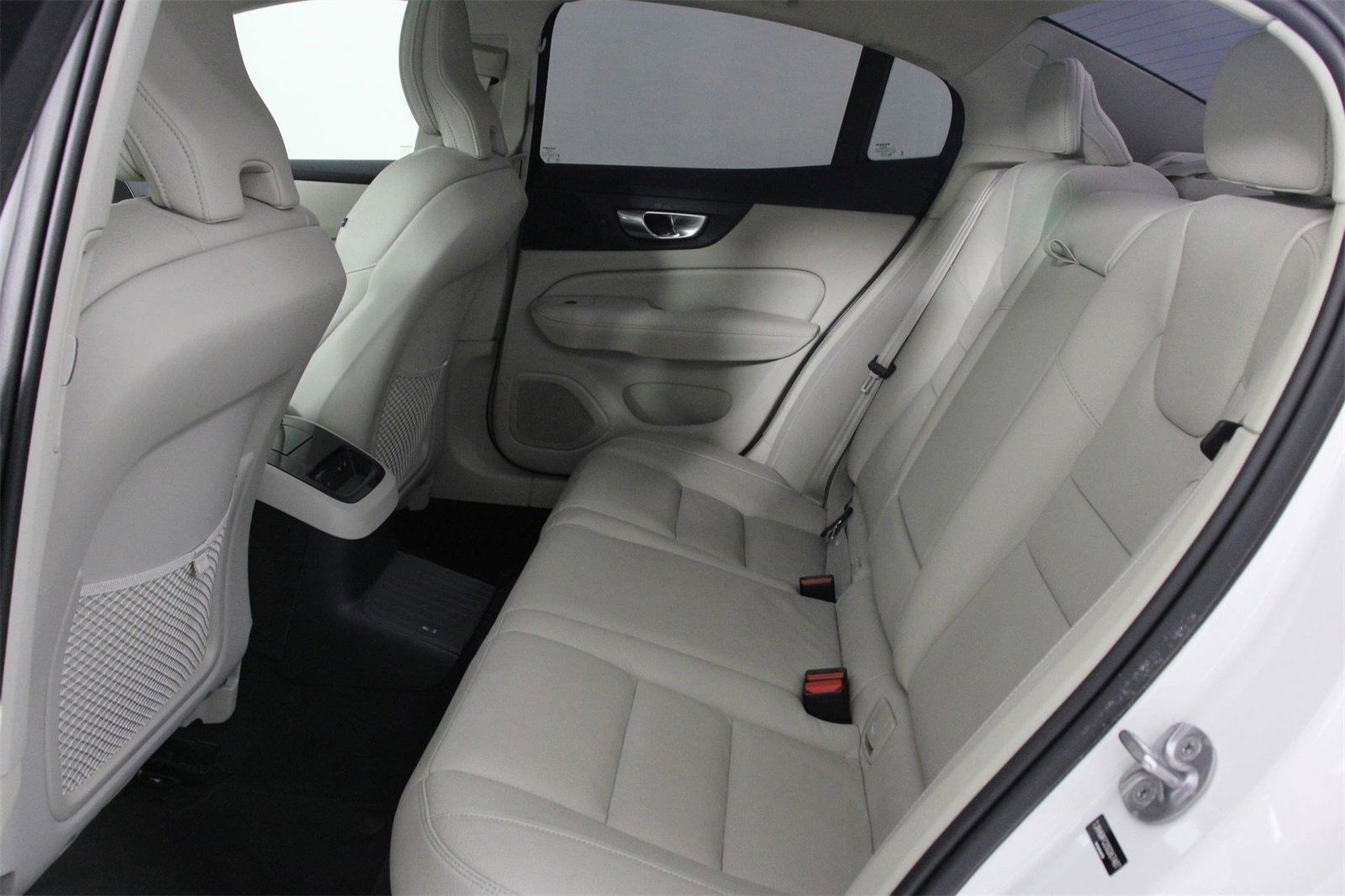 Certified 2025 Volvo S60 T8 Plus w/ Climate Package image 32