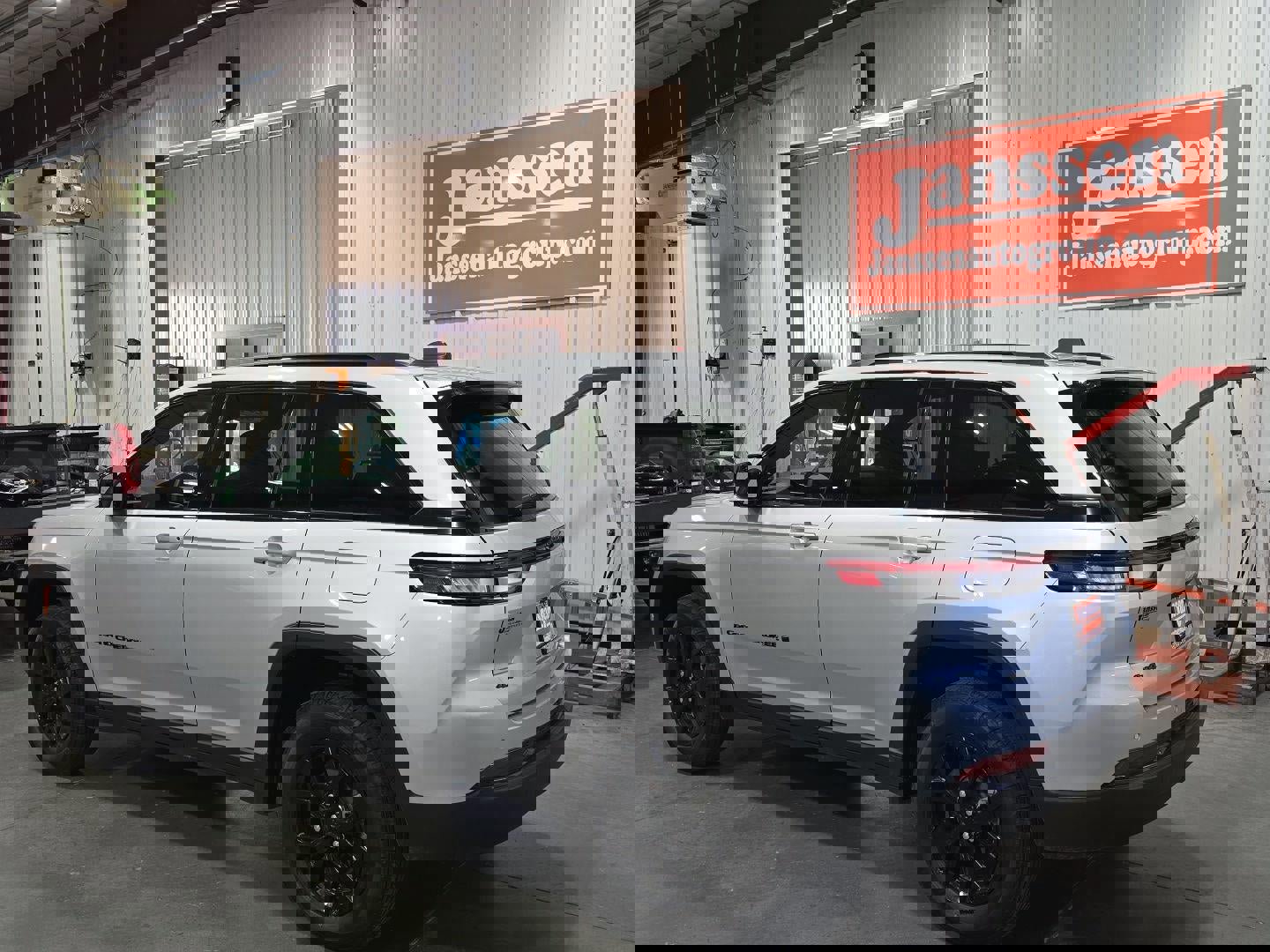 Used 2024 Jeep Grand Cherokee Altitude image 3