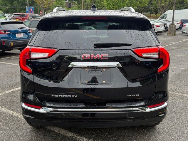 Used 2023 GMC Terrain Denali w/ Black Diamond Edition AWD/4WD image 4