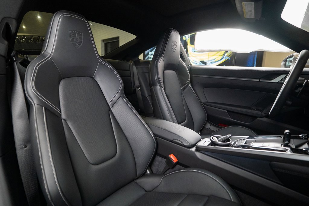 New 2026 Porsche 911 Carrera image 17