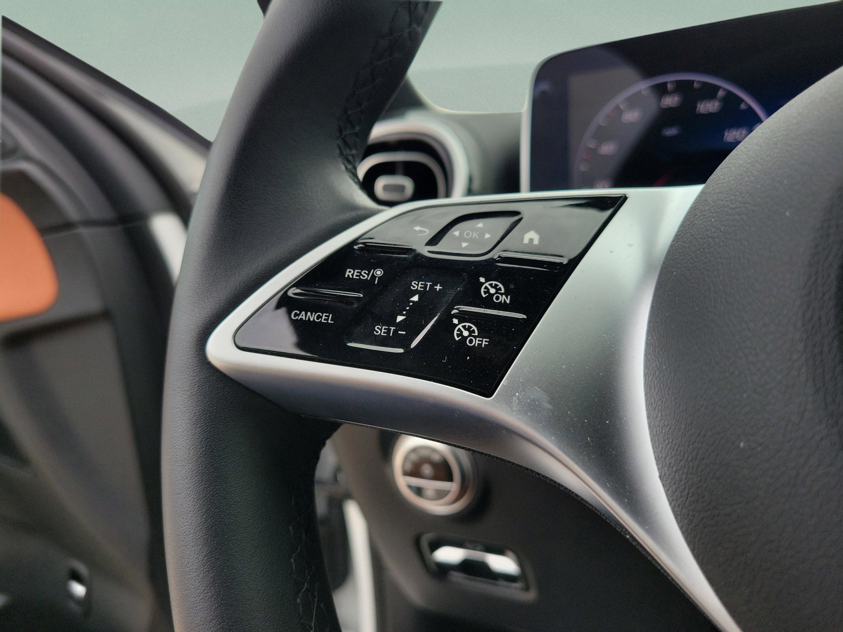 Certified 2025 Mercedes-Benz C 300 Sedan image 29