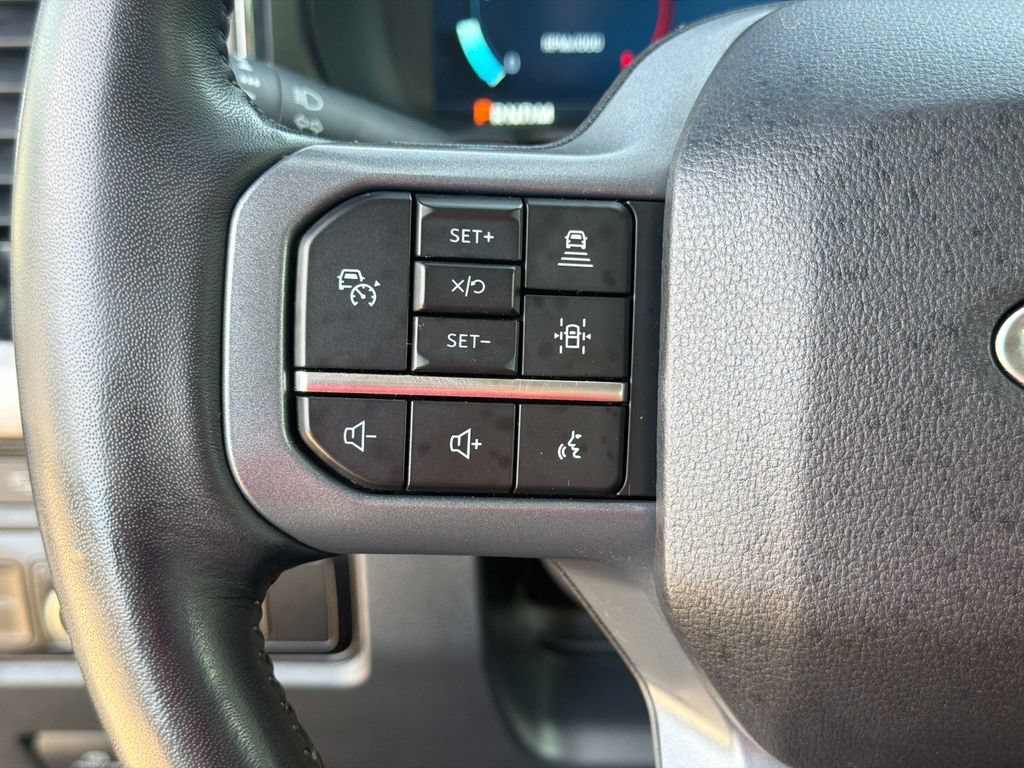 Used 2024 Ford F350 Lariat w/ Lariat Ultimate Package AWD/4WD image 31