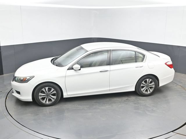 Used 2015 Honda Accord LX image 32