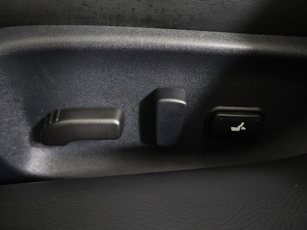 Used 2023 INFINITI Q50 Red Sport 400 w/ Black Opal Edition image 31