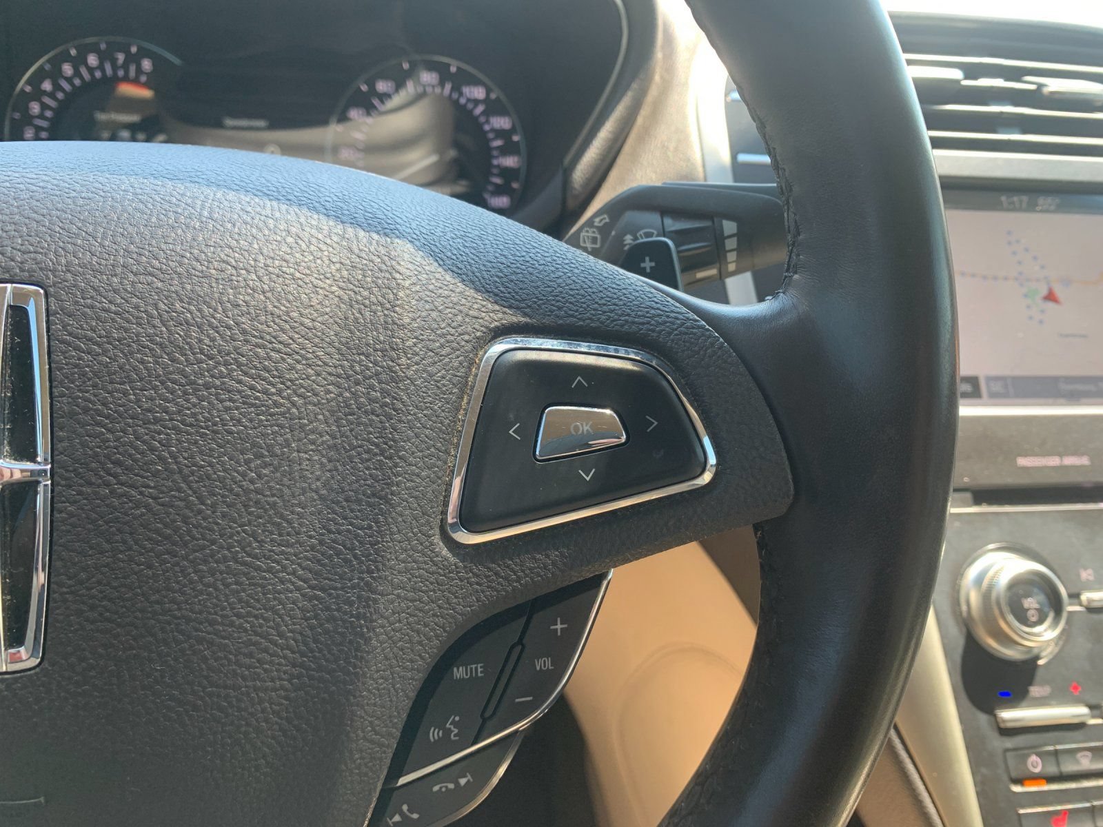 Used 2018 Lincoln MKC Select w/ Select Plus Package AWD/4WD image 30