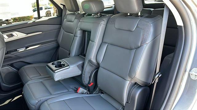 New 2026 Ford Explorer Active w/ Active Comfort Package RWD image 19