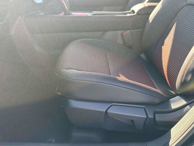 New 2027 Nissan Kicks SR FWD image 19