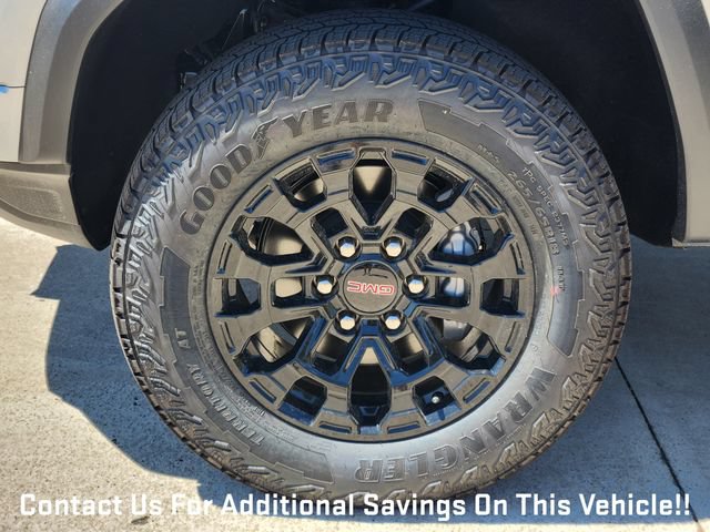 New 2026 GMC Canyon Elevation w/ Technology Package RWD image 6