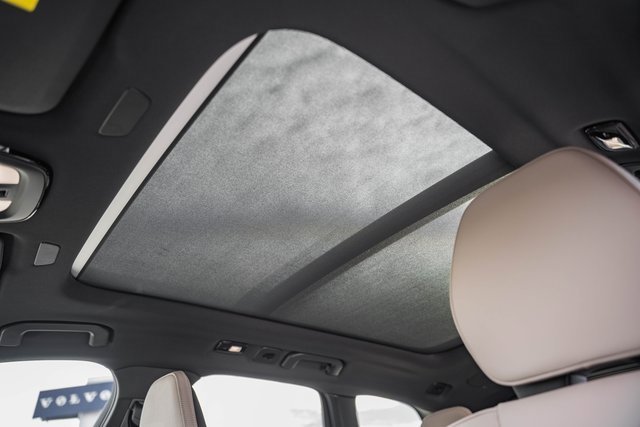 New 2026 Volvo XC60 B5 Plus w/ Protection Package Premier image 30